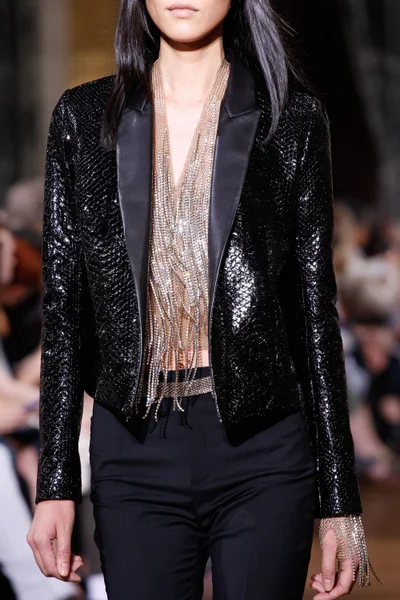 Look 74